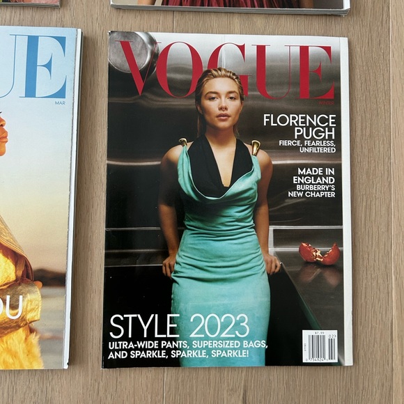 4 Vogue Magazines - Picture 3 of 5